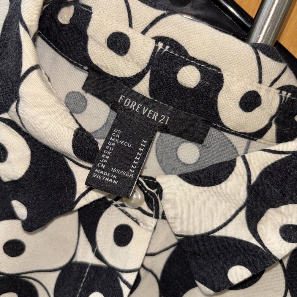 Forever 21 Shirt Women M Crop Top Skater Emo Ying Yang Button Up Short Sleeve - Picture 2 of 8